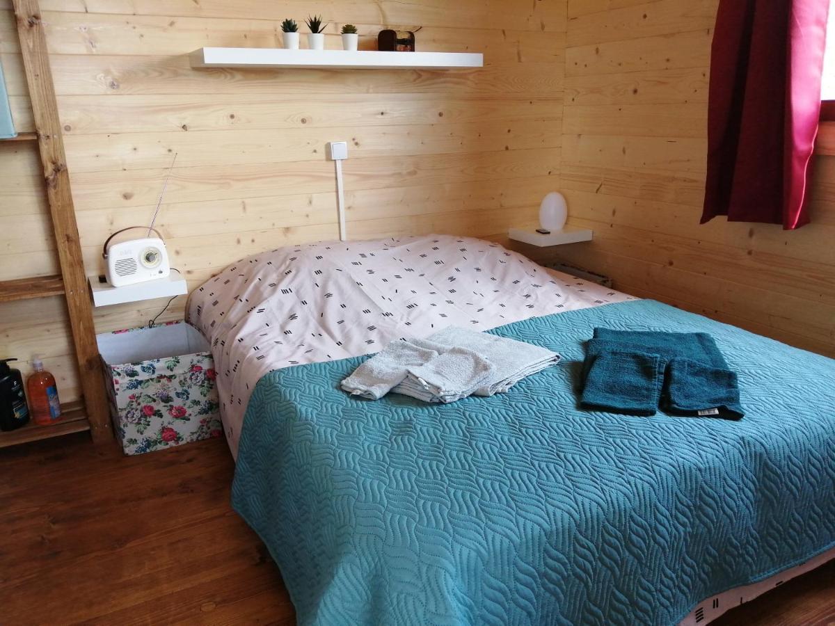 Le Chalet Des Etoiles Champagnac-le-Vieux Esterno foto